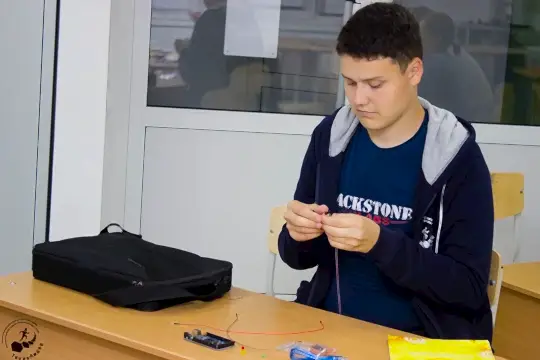 Толстовки на молнии с печатью для Инженериады УГМК None